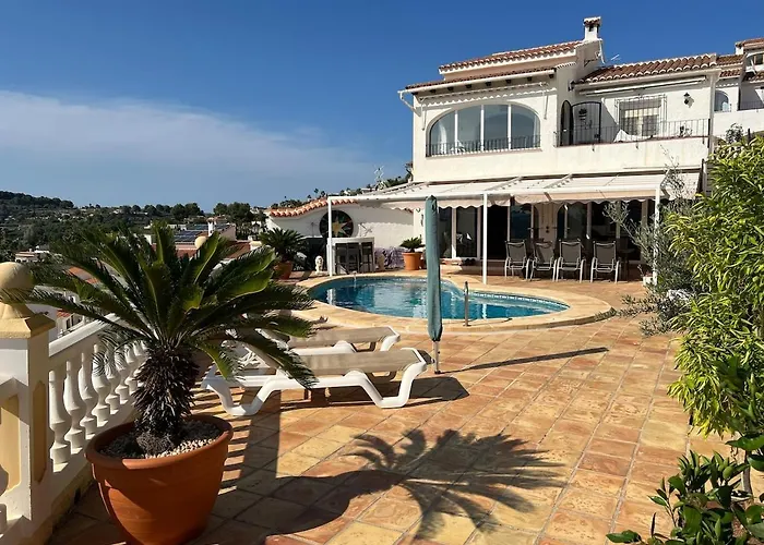 Large Villa, Great View With Private Swimming Pool